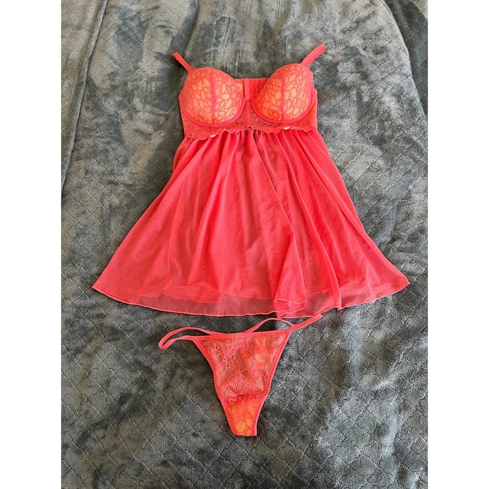 NWOT‎ Lingerie set